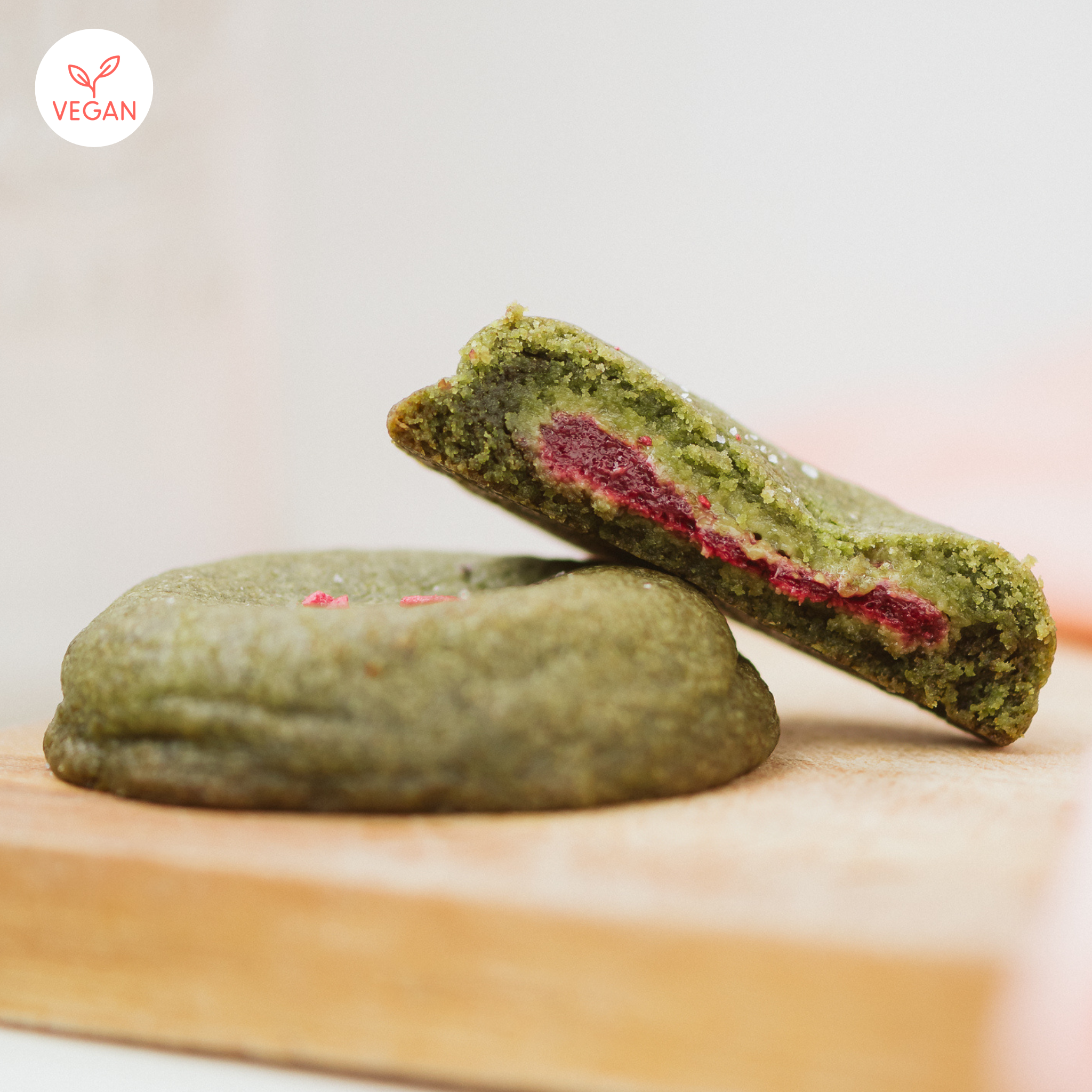 Biscuit matcha framboise vegane cookine livré par Papa Cuisine pret-à-manger végétarien livraison à domicile à Montréal