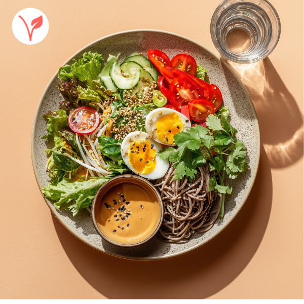 Salade thaïe sauce cacahuète repas livrés à domicile dans la grande région de Montréal par Papa Cuisine